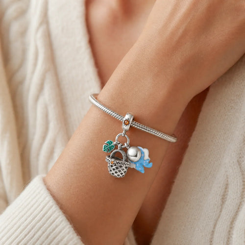 Basket Bonnet Cluster Charm lifestyle jewelry photo