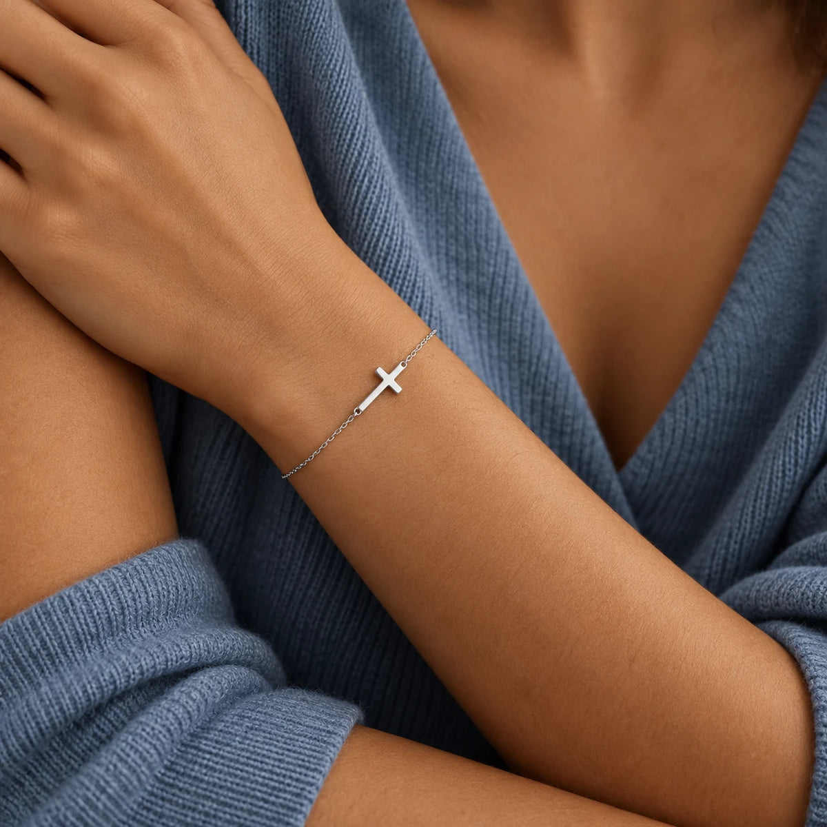 Essential Cross Bracelet - lifestyle silver blue