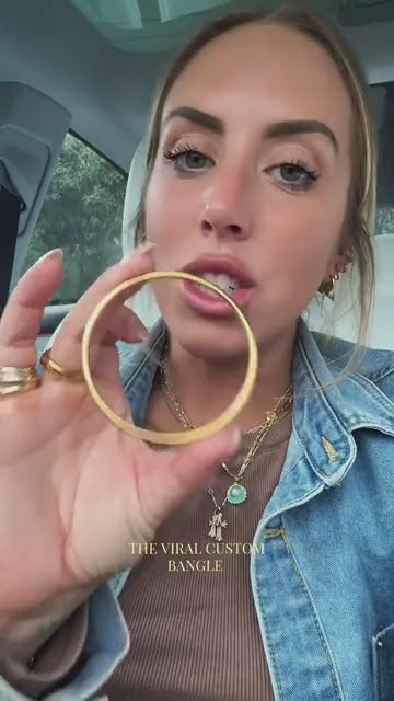 Gold Aurelia Essential Bangle detail view