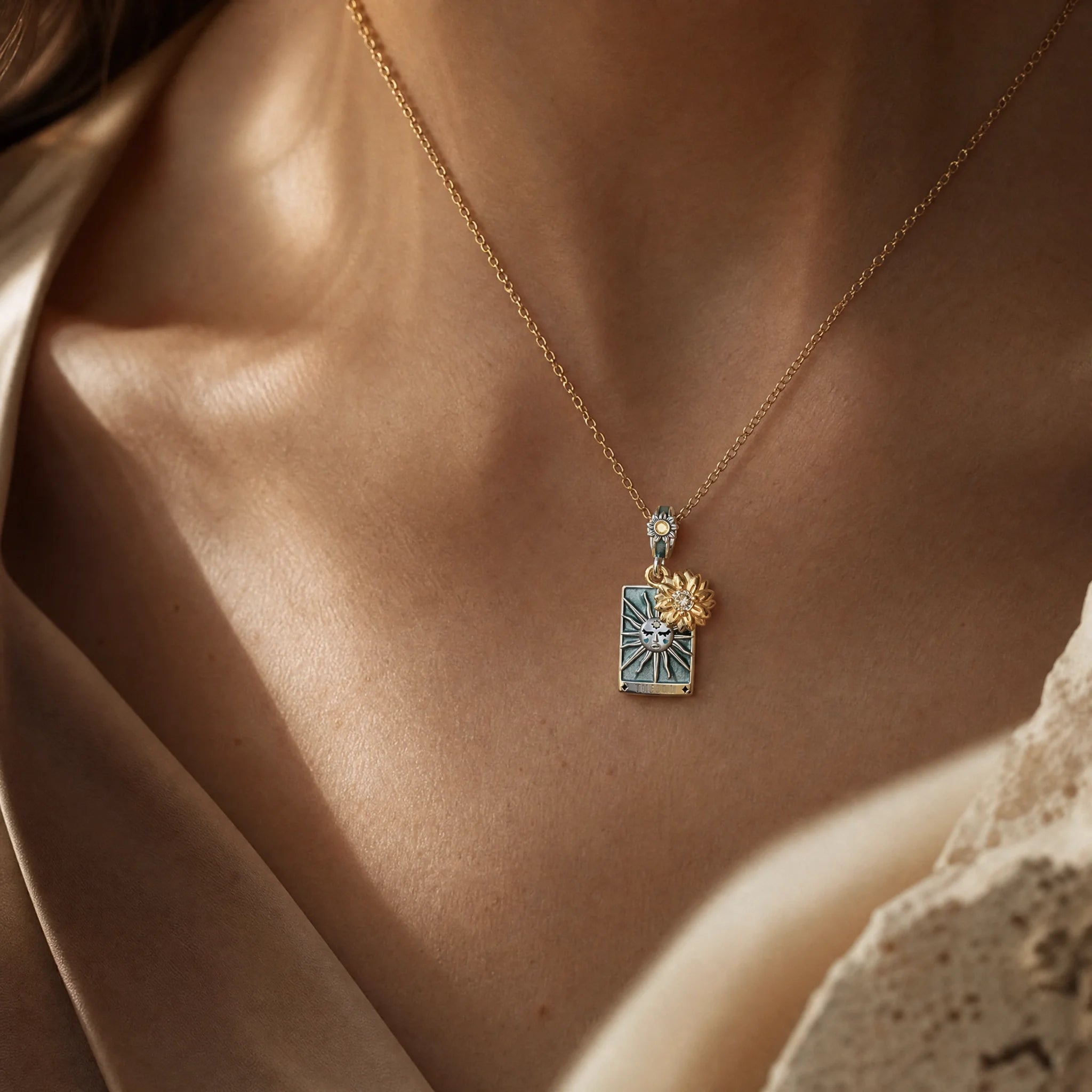 CALEO Spiritual & Mystic lifestyle - The Sun & Gold Flower Tarot Charm - spiritual-mystic-mixed-r35-the-sun-and-gold-flower-tarot-charm